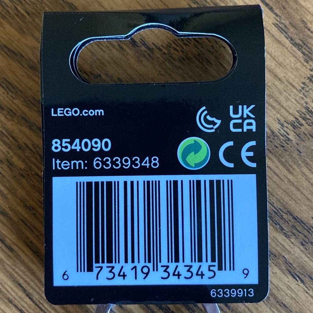 Lego VIP Mini Figure 854090 Keychain - Picture 9 of 13